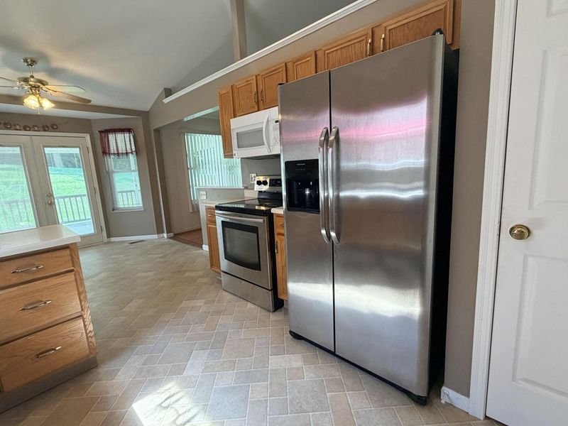 6527 Tall Oaks Drive, Florence, KY 41042 Photo 7