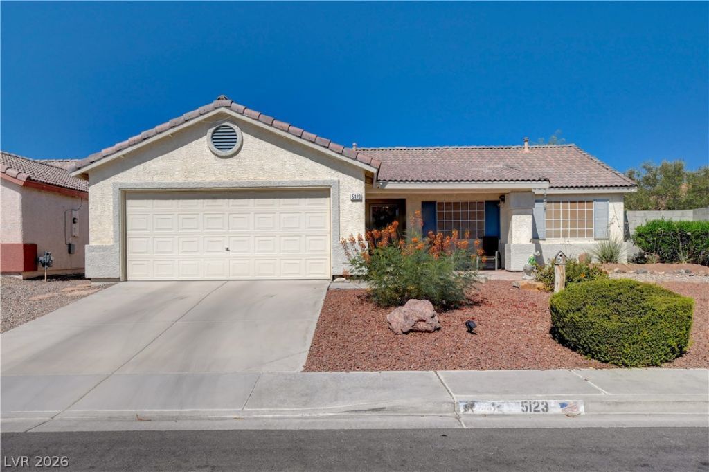 5123 Crystal Cavern Way, North Las Vegas, NV 89031 Main Photo