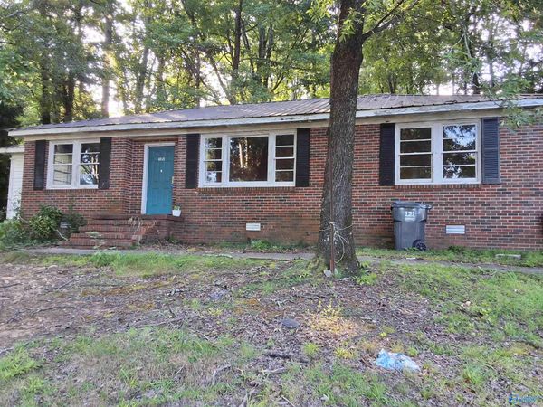 1021 Cynthia Crescent, Anniston, AL 36207