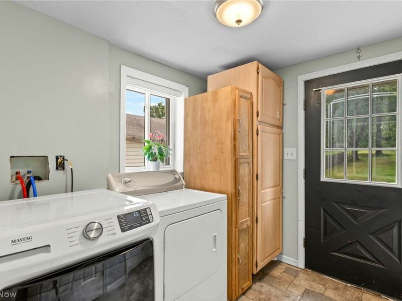 2607 Berry Road , Akron, OH 44320 Photo 21