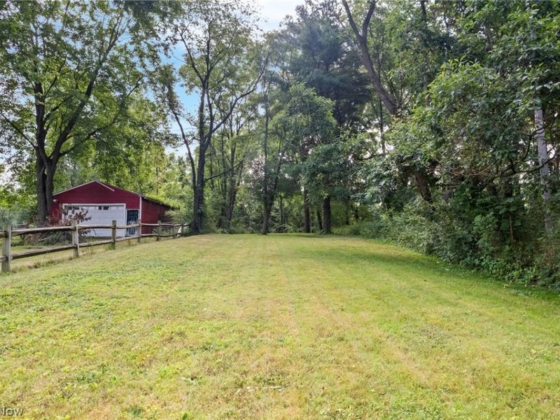 2607 Berry Road , Akron, OH 44320 Photo 28