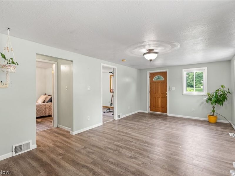 2607 Berry Road , Akron, OH 44320 Photo 6