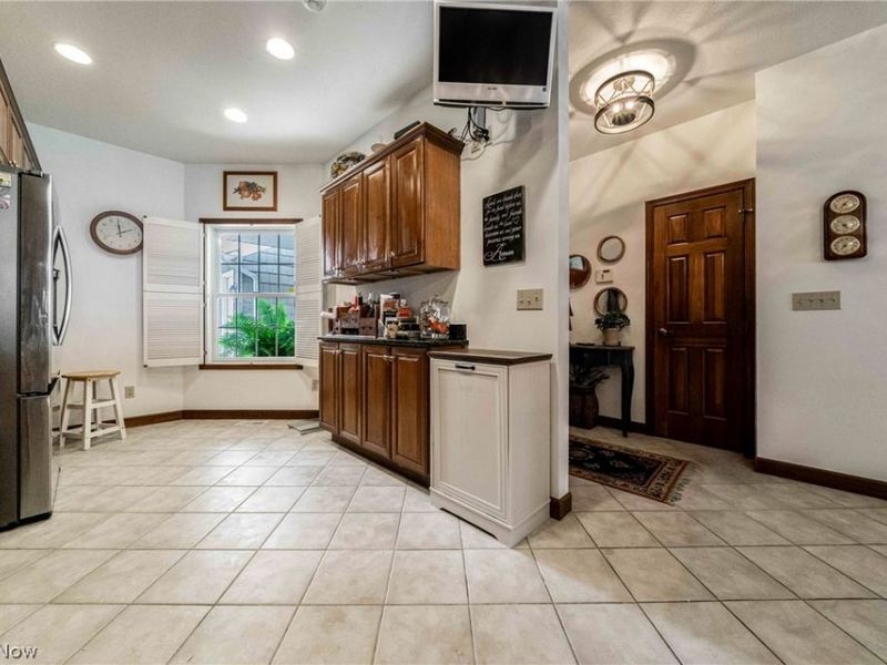 3000 Whispering Shores Drive, Vermilion, OH 44089 Photo 15
