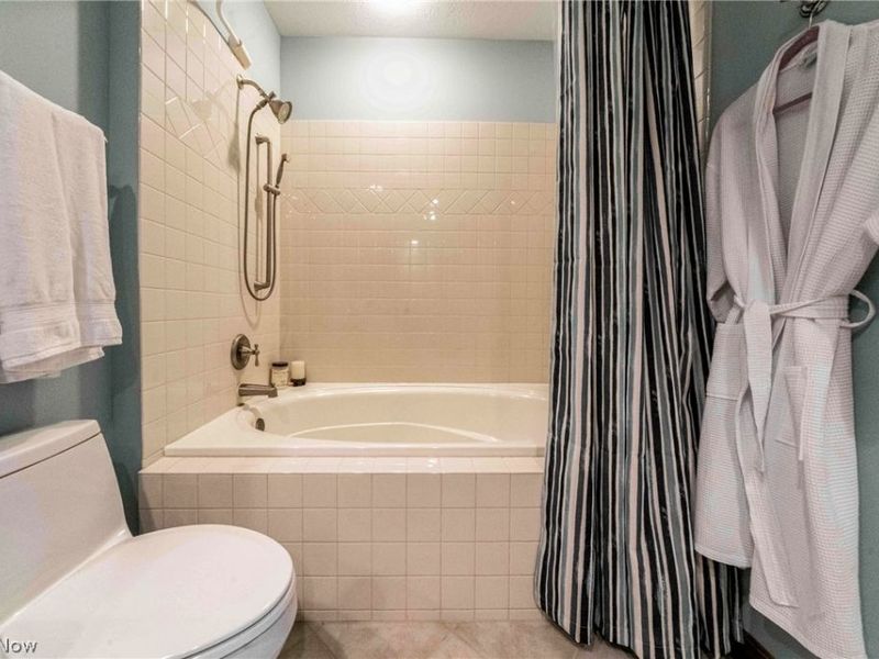3000 Whispering Shores Drive, Vermilion, OH 44089 Photo 26
