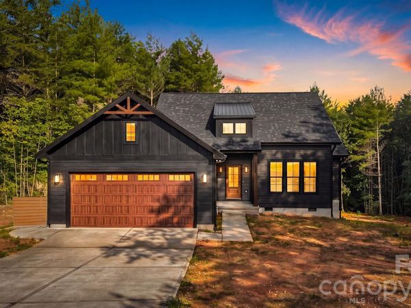 1035 Hawksbill Drive, Morganton, NC 28655