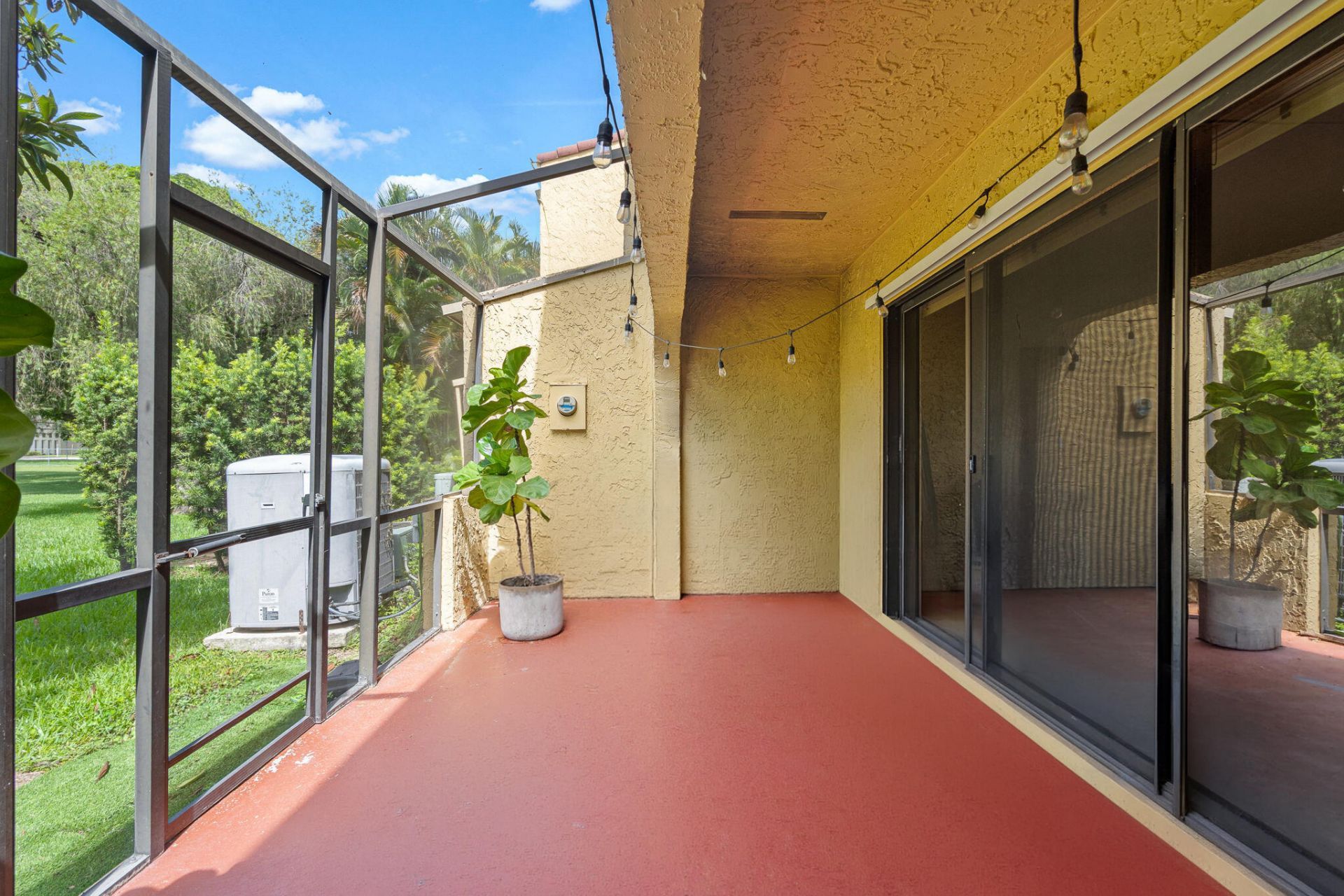 3728 Estepona Avenue, Unit 15-D-2, Doral, FL 33178 Photo