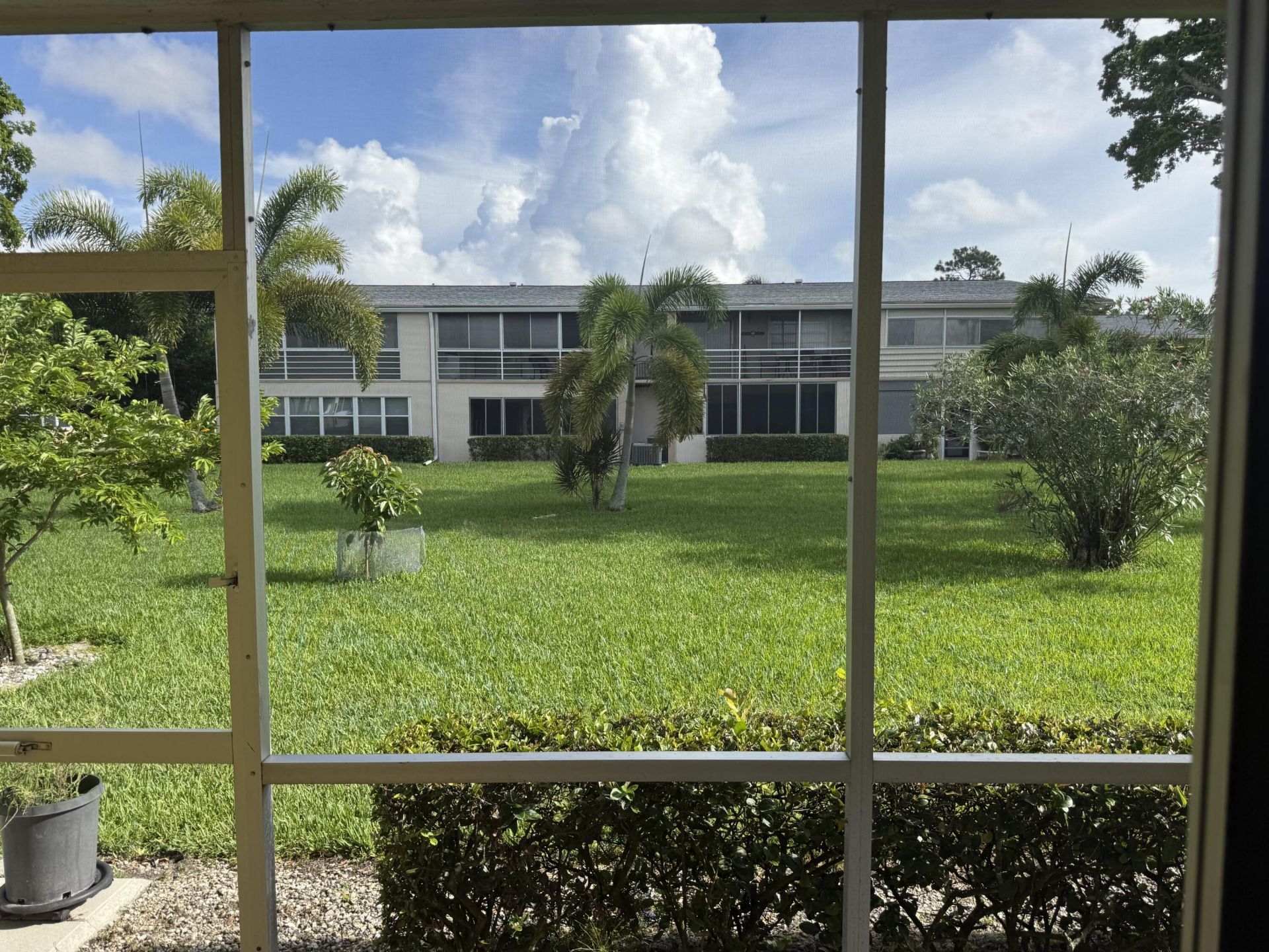 147 Cambridge G, West Palm Beach, FL 33417 Photo