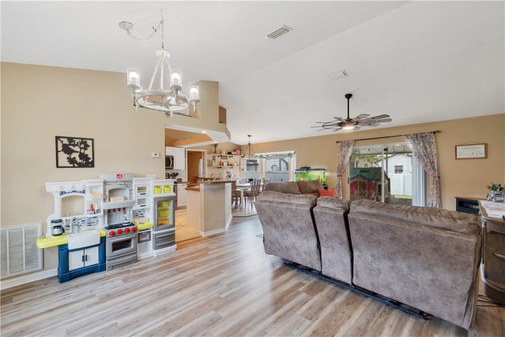 604 Carnival Terrace, Sebastian, FL 32958 Photo