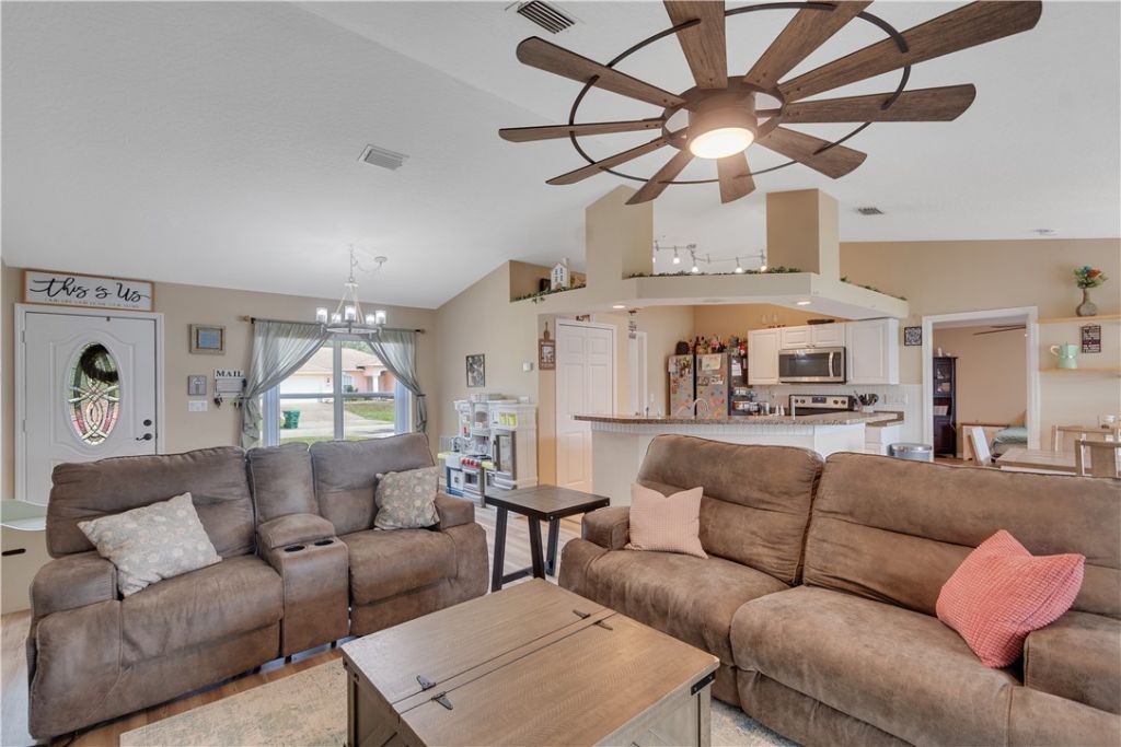 604 Carnival Terrace, Sebastian, FL 32958 Photo
