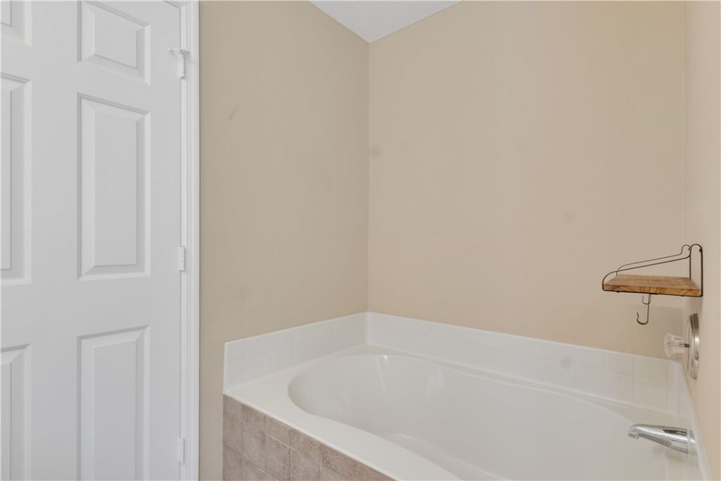 604 Carnival Terrace, Sebastian, FL 32958 Photo