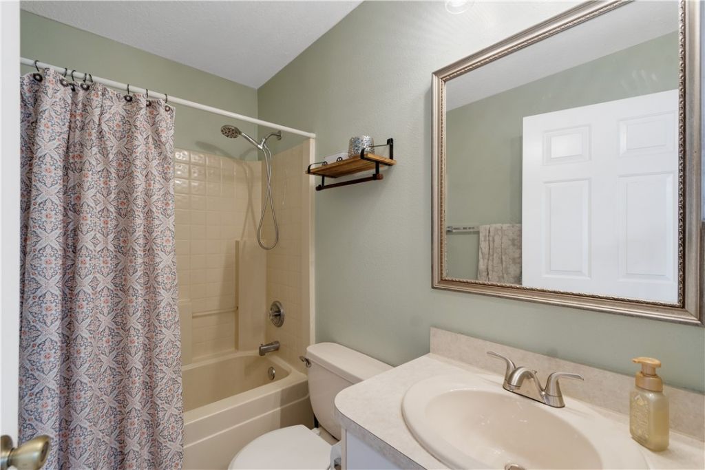 604 Carnival Terrace, Sebastian, FL 32958 Photo