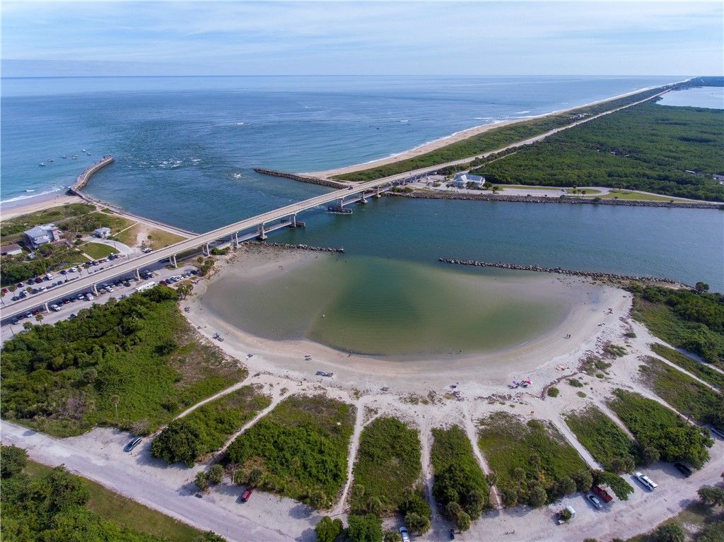 604 Carnival Terrace, Sebastian, FL 32958 Photo