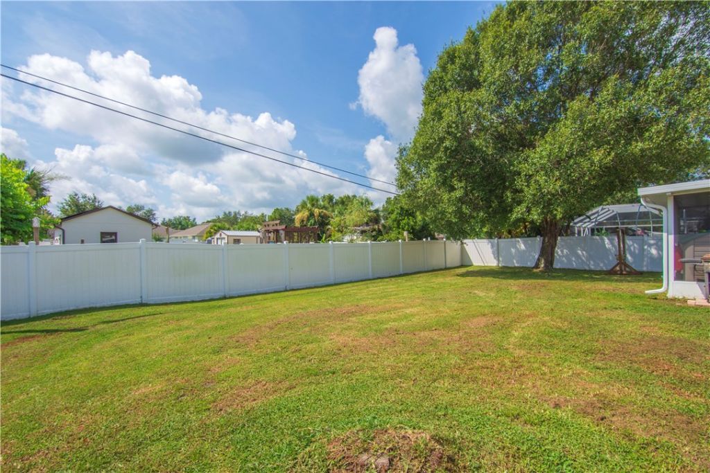604 Carnival Terrace, Sebastian, FL 32958 Photo