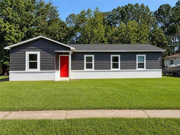 2665 Faure Drive S, Mobile, AL 36605