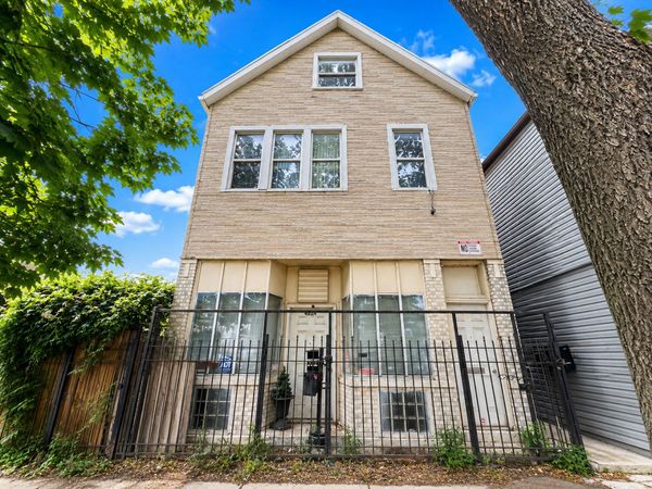 4324 S Hermitage Avenue , Chicago, IL 60609