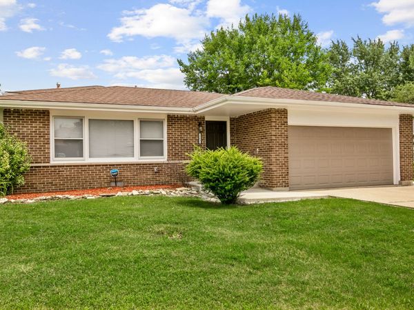 20031 Crescent Avenue , Lynwood, IL 60411
