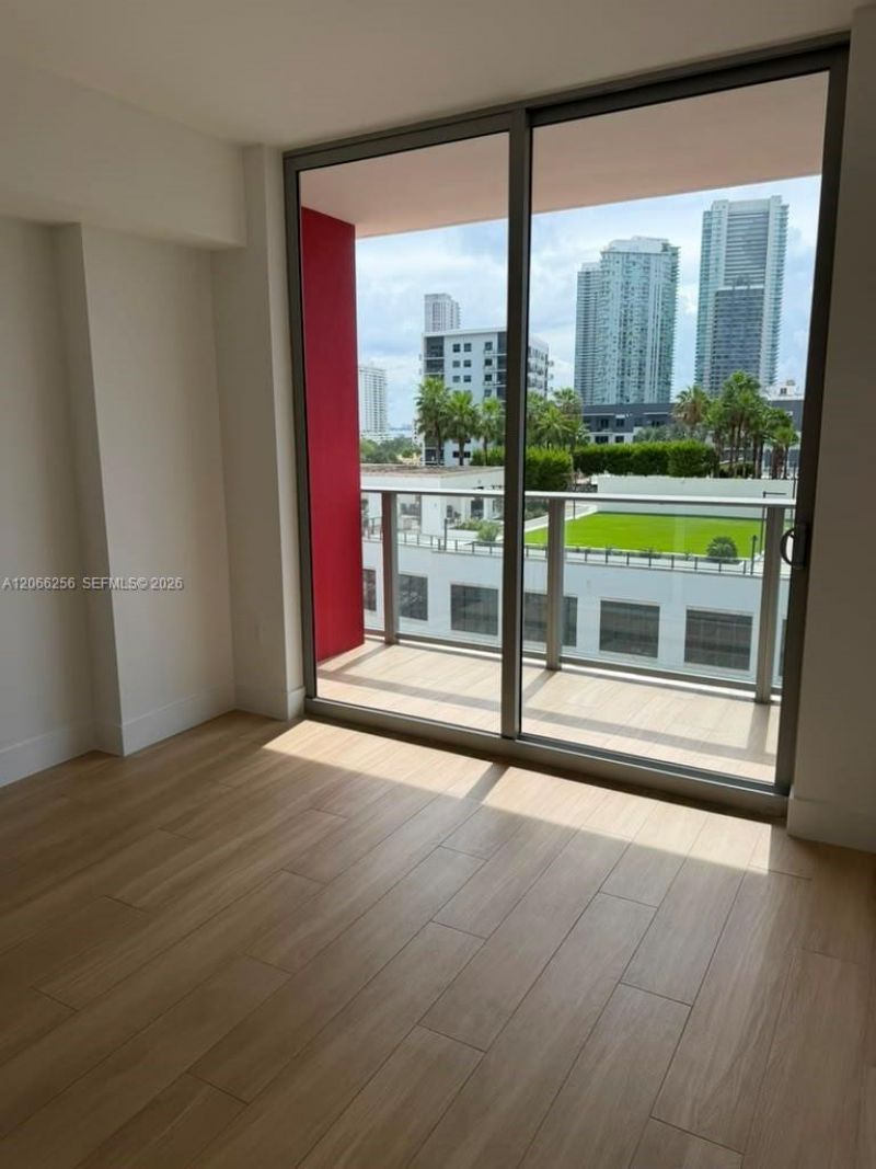 90 NE 32nd St , Unit 807, Miami, FL 33145 Photo