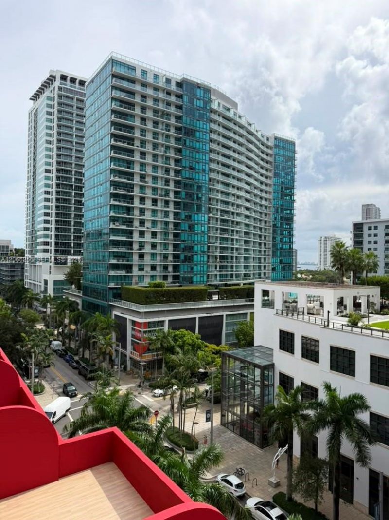 90 NE 32nd St , Unit 807, Miami, FL 33145 Photo