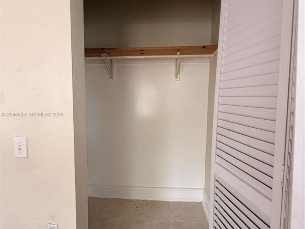 670 W 46th St , Unit 5, Miami Beach, FL 33140
