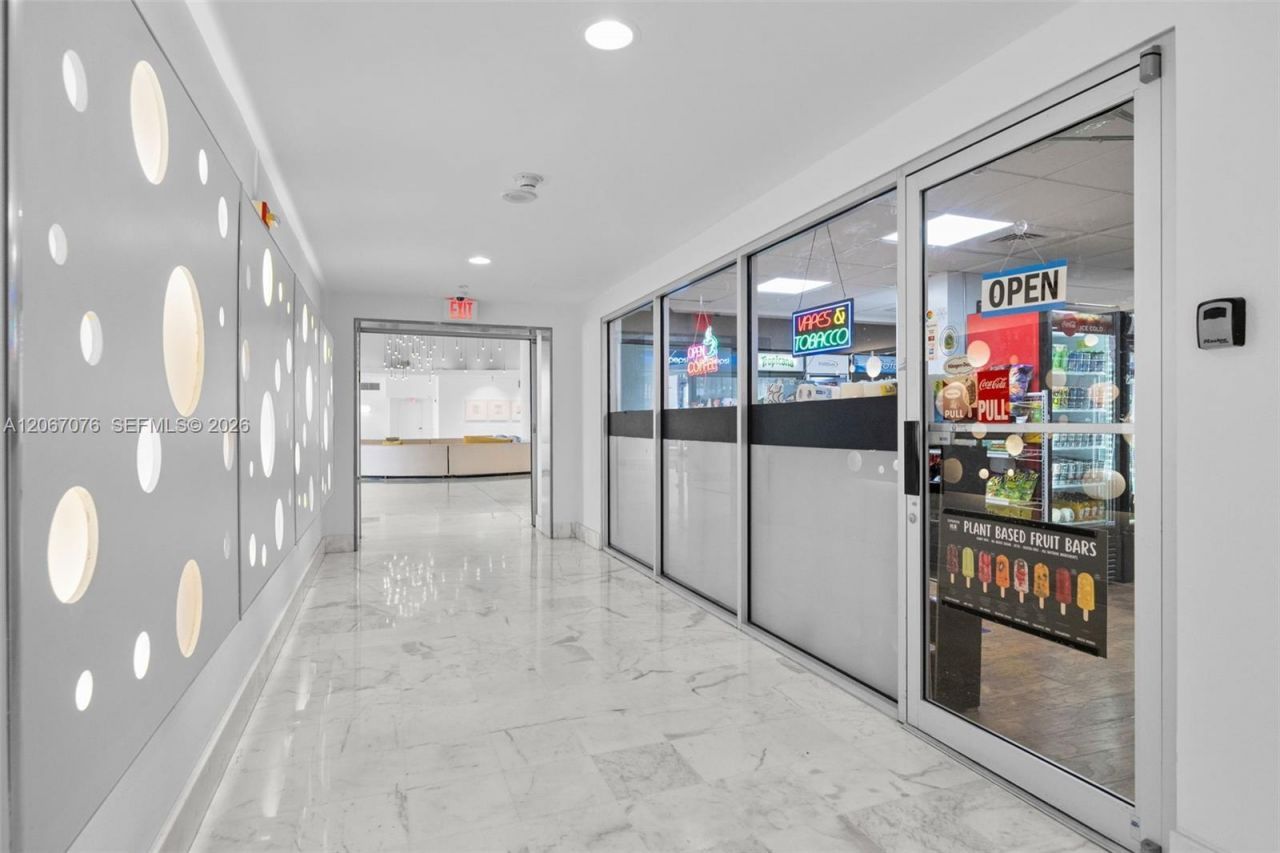 1000 West Ave, Unit 309, Miami Beach, FL 33139 Photo