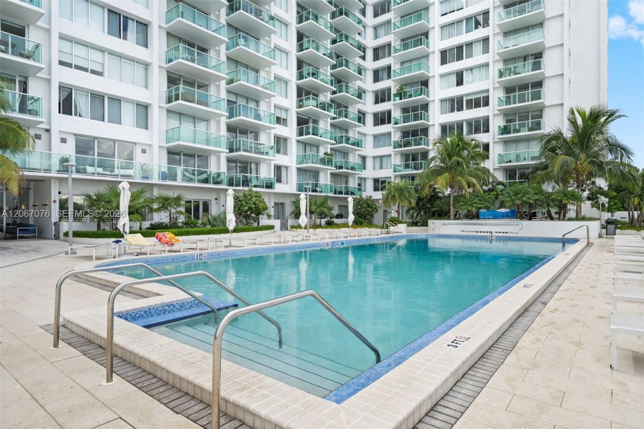 1000 West Ave, Unit 309, Miami Beach, FL 33139 Photo