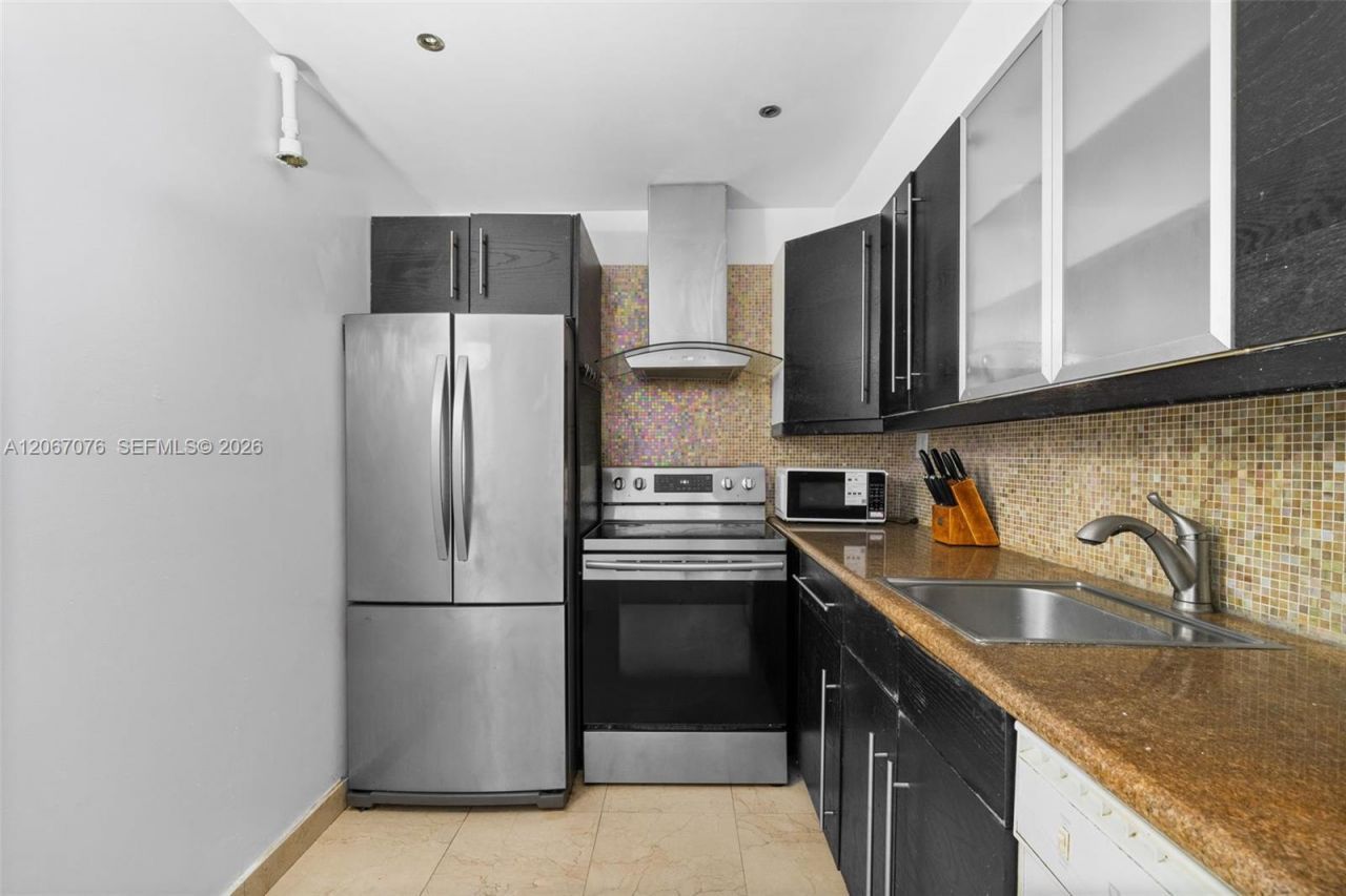 1000 West Ave, Unit 309, Miami Beach, FL 33139 Photo
