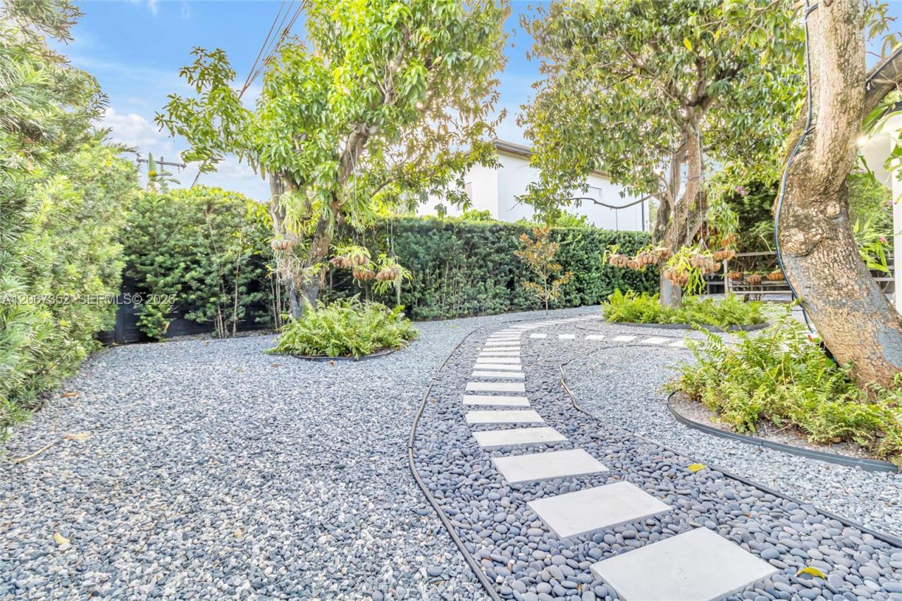 460 NE 50th Ter, Miami, FL 33137 Photo