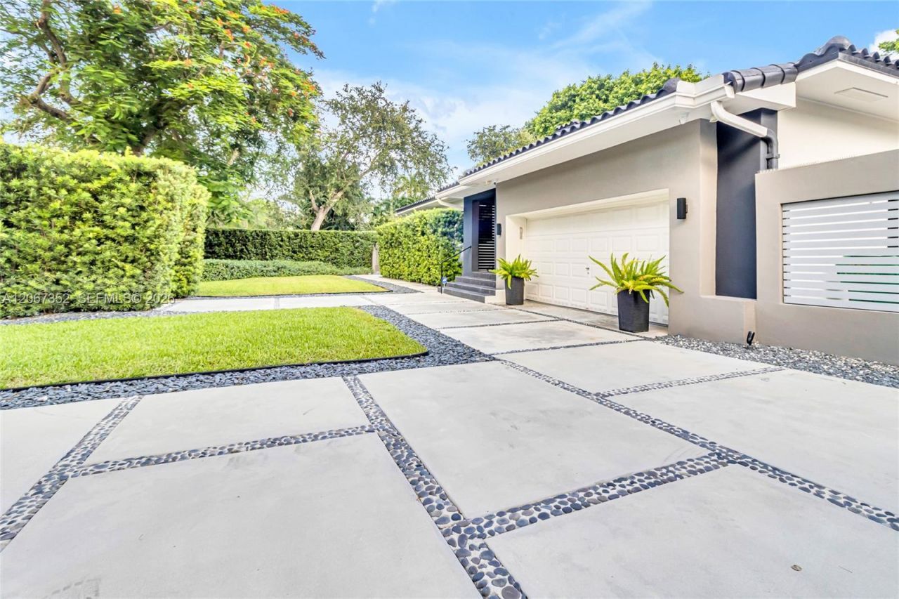 460 NE 50th Ter, Miami, FL 33137 Photo