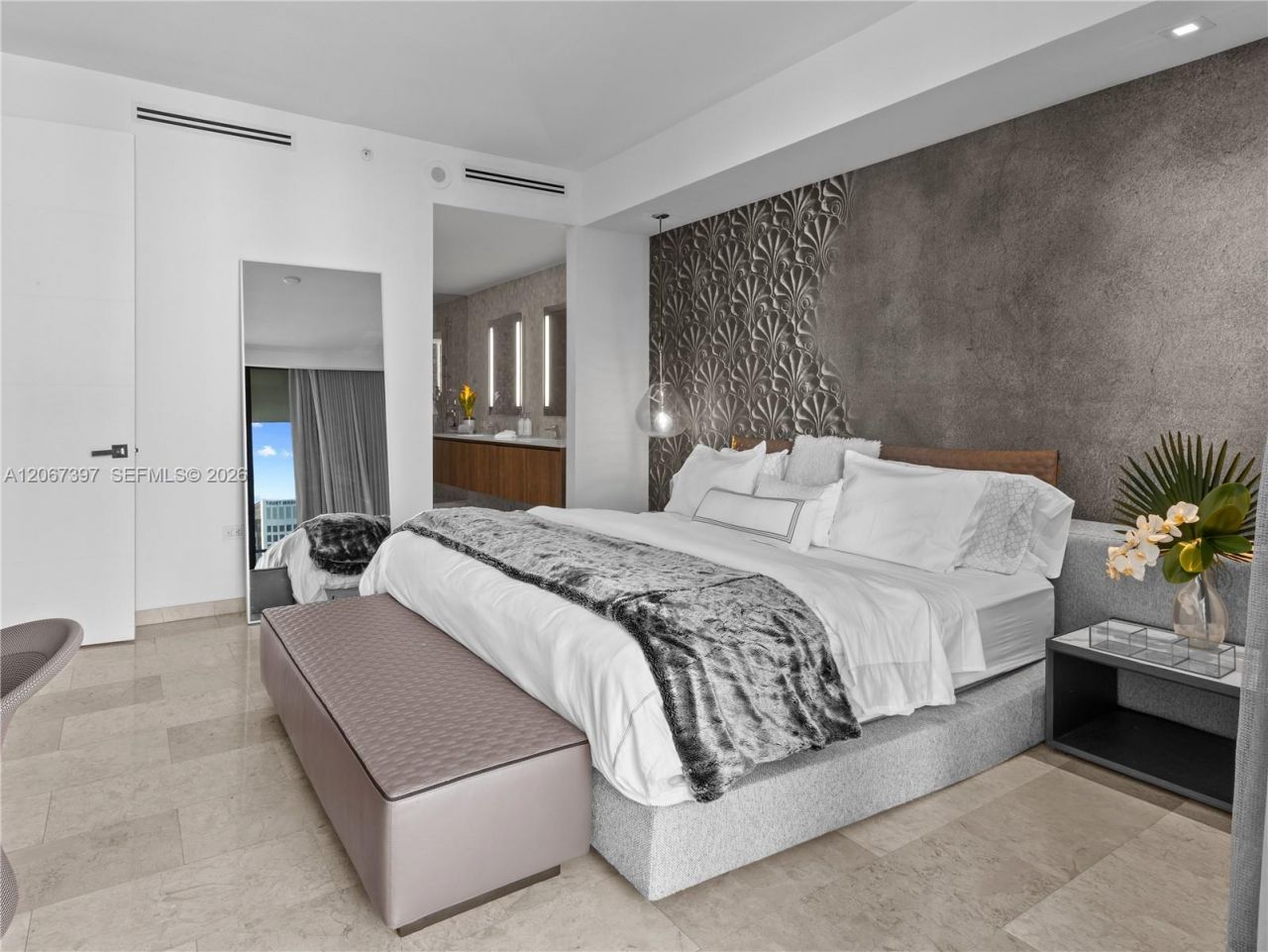 88 SW 7th St , Unit 3007, Miami, FL 33130 Photo