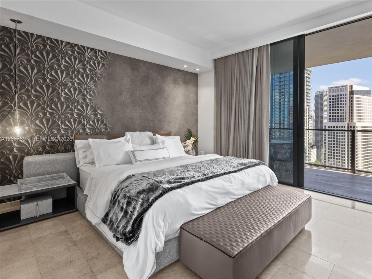 88 SW 7th St , Unit 3007, Miami, FL 33130 Photo