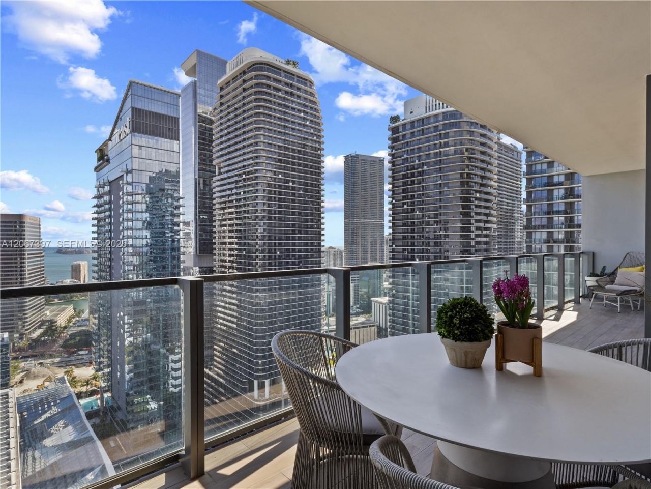 88 SW 7th St , Unit 3007, Miami, FL 33130 Photo