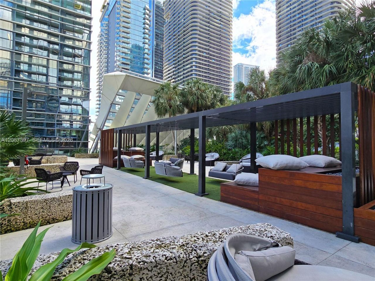 88 SW 7th St , Unit 3007, Miami, FL 33130 Photo