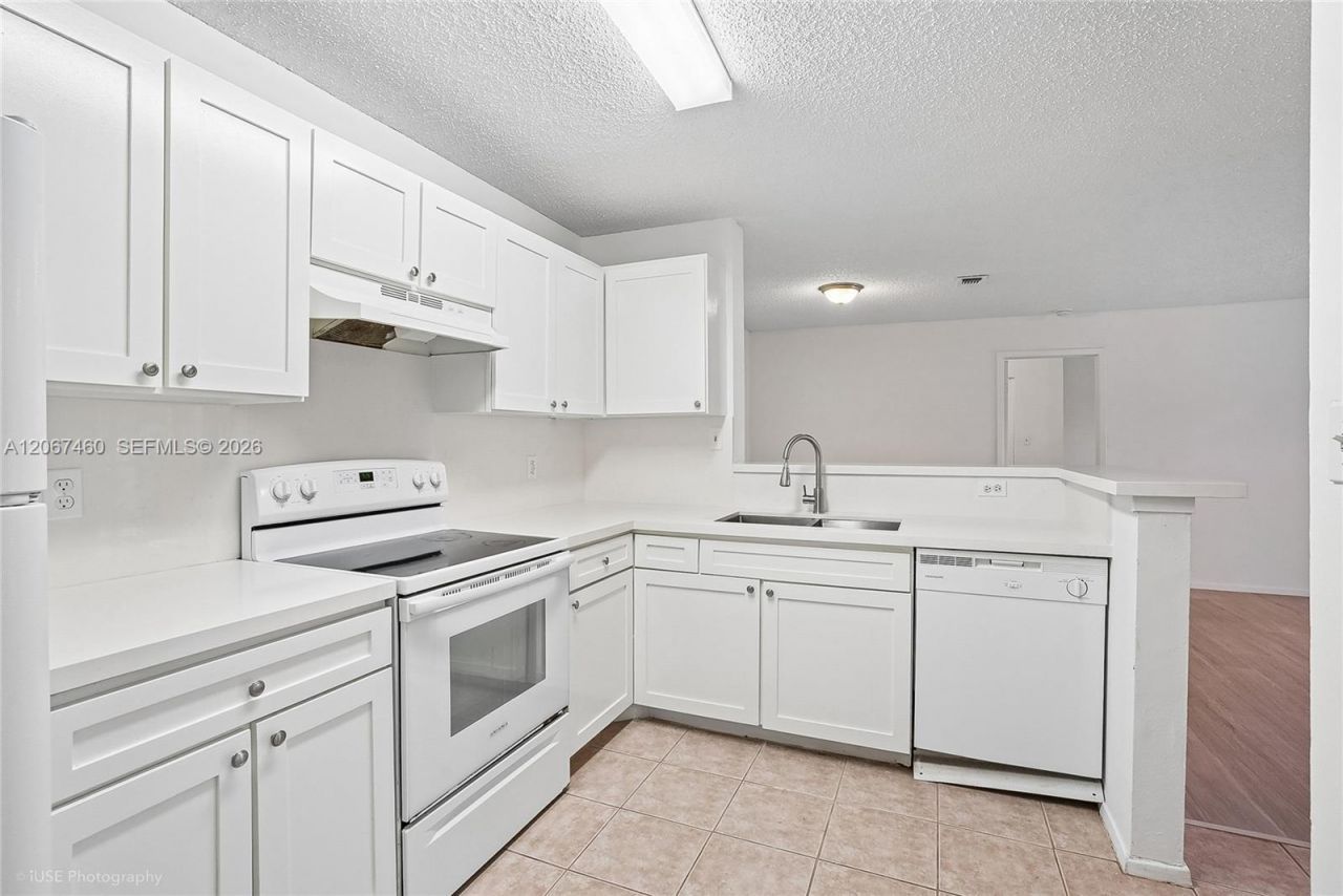 11205 W Atlantic Blvd , Unit 207, Coral Springs, FL 33071 Photo