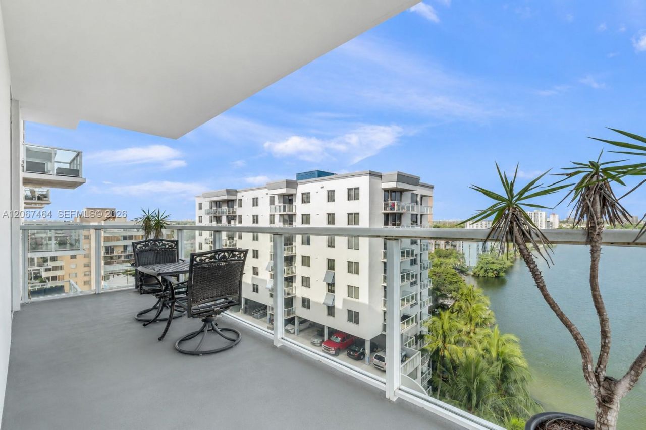 5091 NW 7th St, Unit PH-02, Miami, FL 33126 Photo