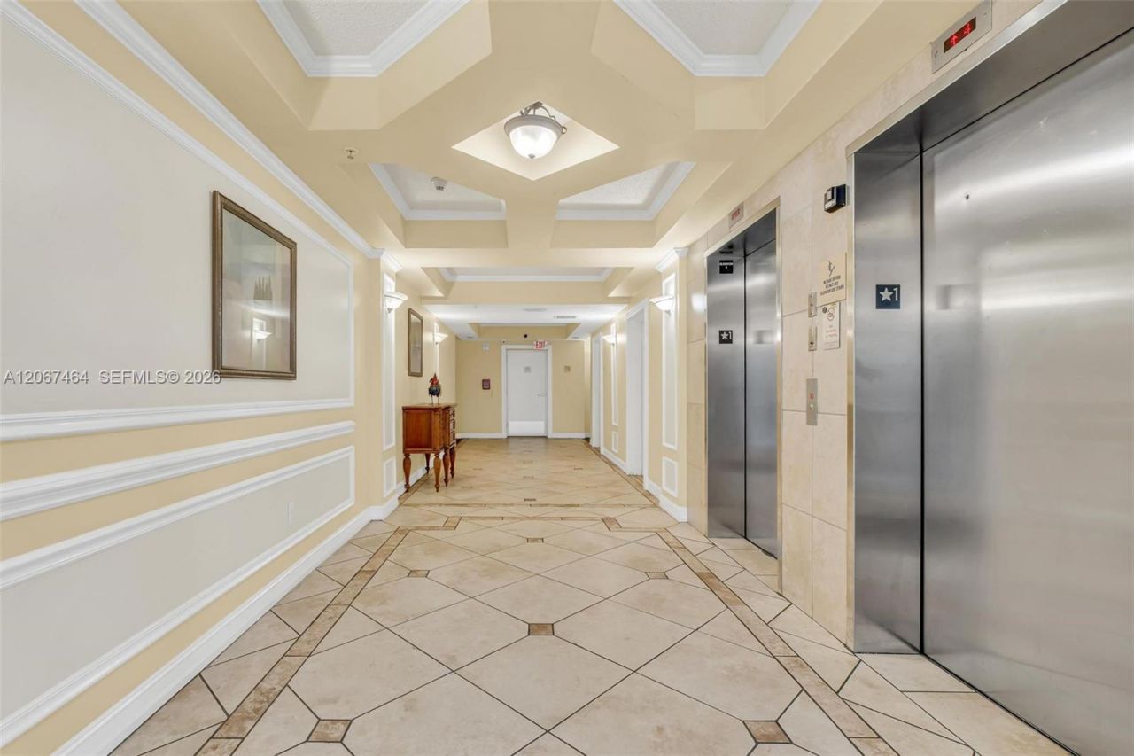 5091 NW 7th St, Unit PH-02, Miami, FL 33126 Photo