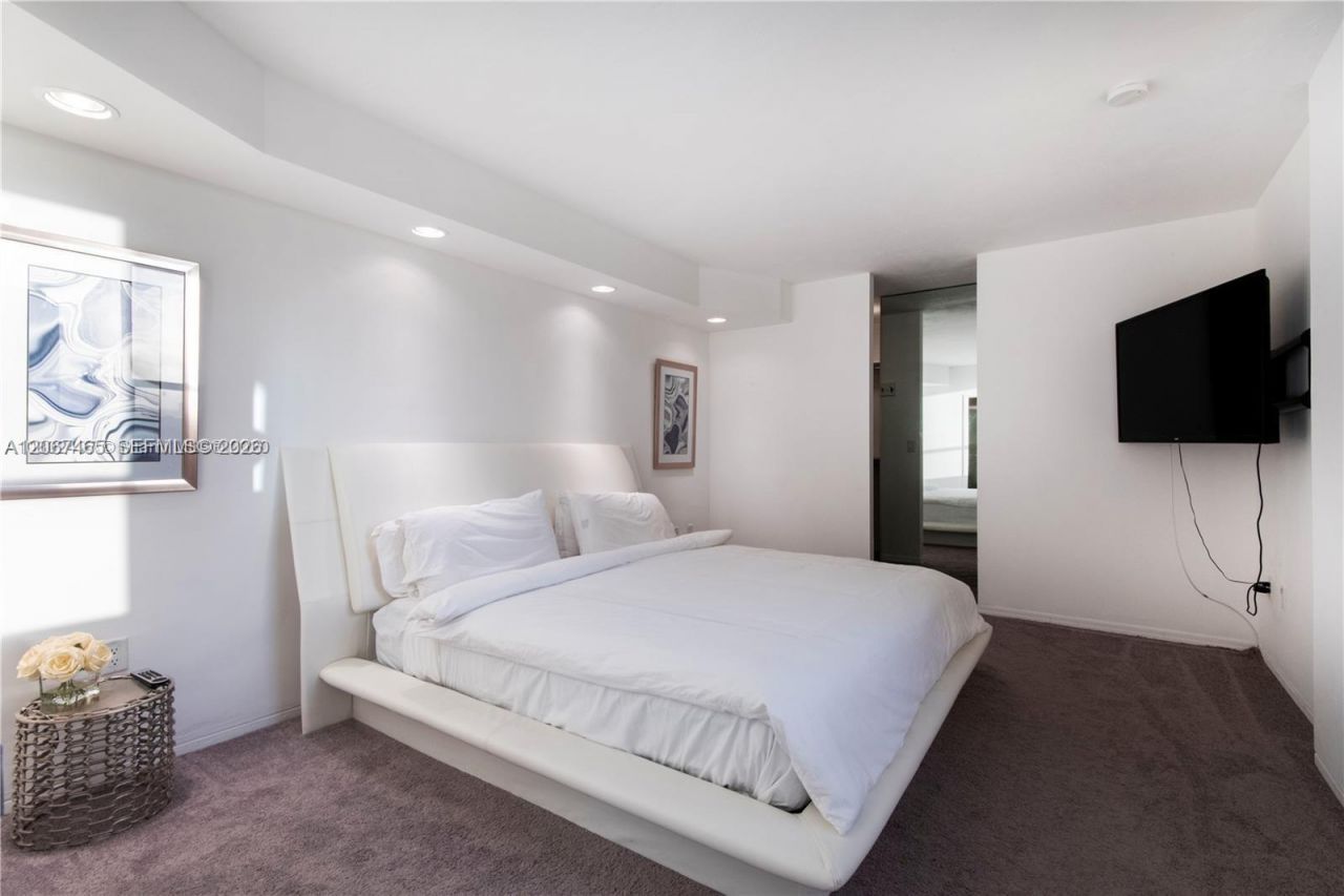 10185 Collins Ave , Unit 1416, Bal Harbour, FL 33154 Photo