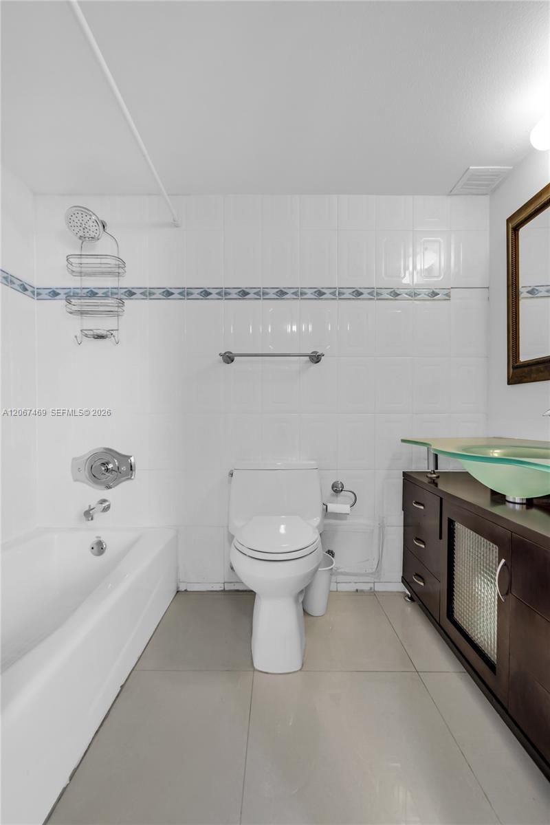899 West Ave , Unit 7H, Miami Beach, FL 33139 Photo