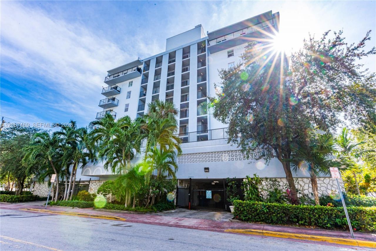 899 West Ave , Unit 7H, Miami Beach, FL 33139 Photo