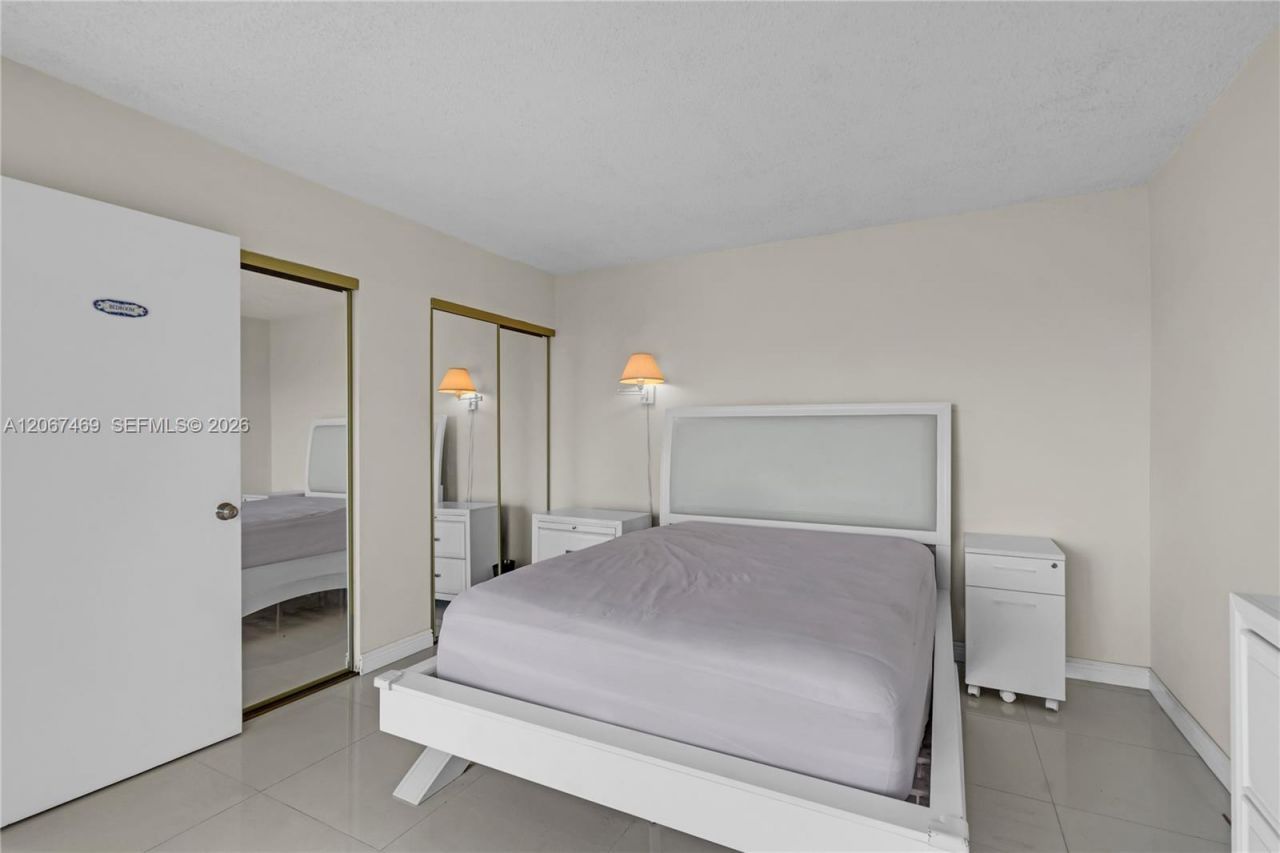 899 West Ave , Unit 7H, Miami Beach, FL 33139 Photo