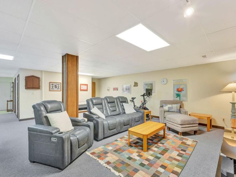 5209 Oakhill Lane, Green Township, OH 45247 Photo 44