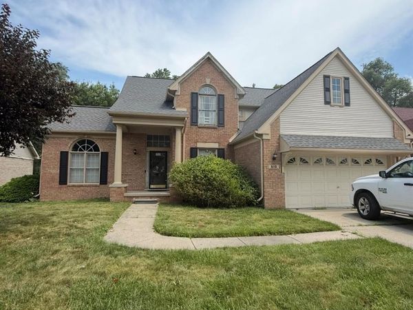 610 Clairpointe Woods Drive , Detroit, Mi 48215
