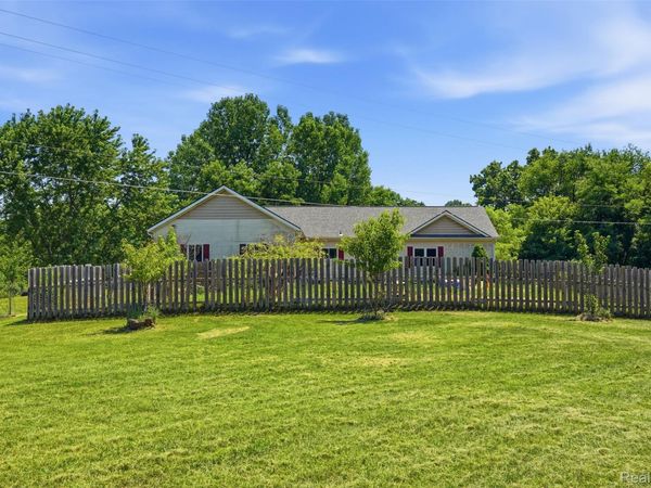 5885 Rowland Pine Court, Marion Township, Mi 48843