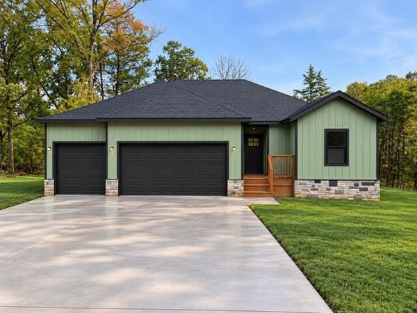 22542 Dove Drive, Golden, MO 65658