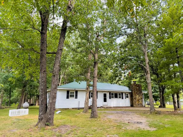 4720 State Highway 39, Aurora, MO 65605
