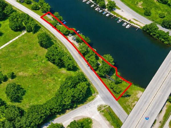 1751 E Front Street, Monroe, MI 48161
