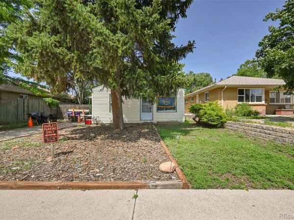 735 S Krameria Street , Denver, CO 80224