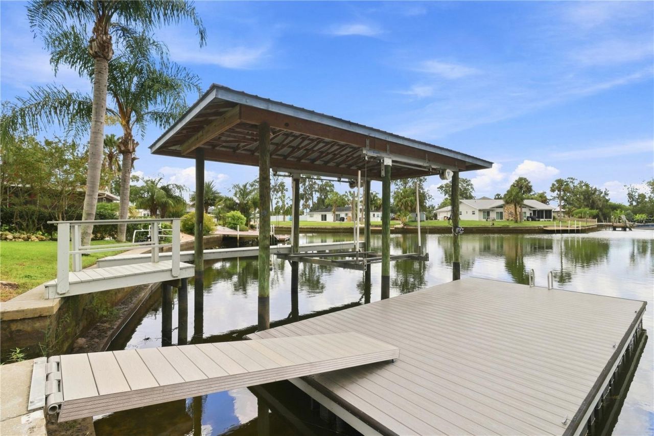 1520 SE Pinwheel Drive, Crystal River, FL 34429 Photo