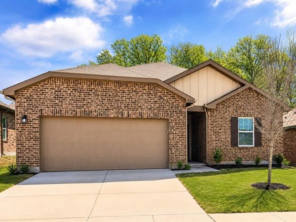 724 Crestridge Drive, Lavon, TX 75166