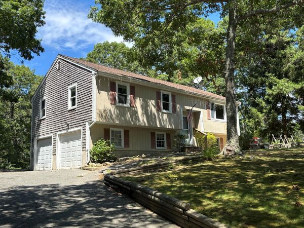 7 Emerald Way, Forestdale, MA 02644