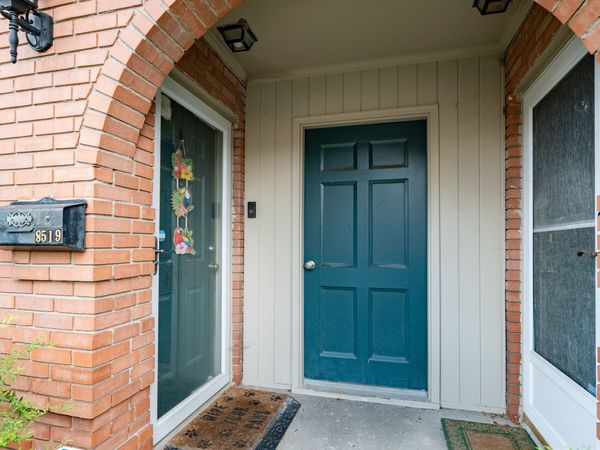 8519 Canterbury Square E, Indianapolis, IN 46260